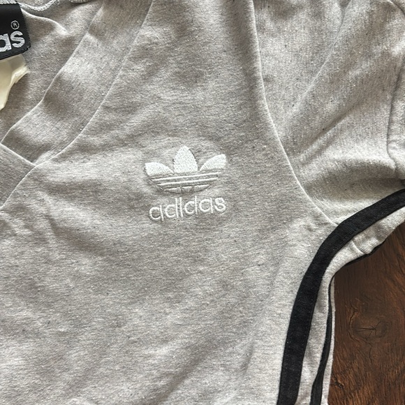Adidas cropped top - Picture 2 of 2